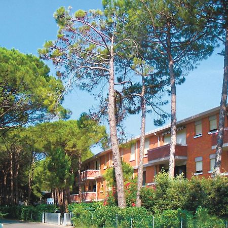 Appartamenti Splendid E Salisburgo Бибионе Екстериор снимка